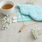 Máscara para Dormir en Forma de Nube con Pestañas - Antifaz Suave y Esponjoso