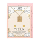 Collar Tarot "El Sol" Dorado - Joya Esotérica con Tarjeta de Felicitación