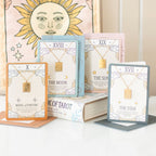 Collar Tarot "El Sol" Dorado - Joya Esotérica con Tarjeta de Felicitación
