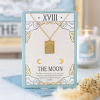 Collar Tarot "La Luna" Dorado - Joya Esotérica con Tarjeta de Felicitación