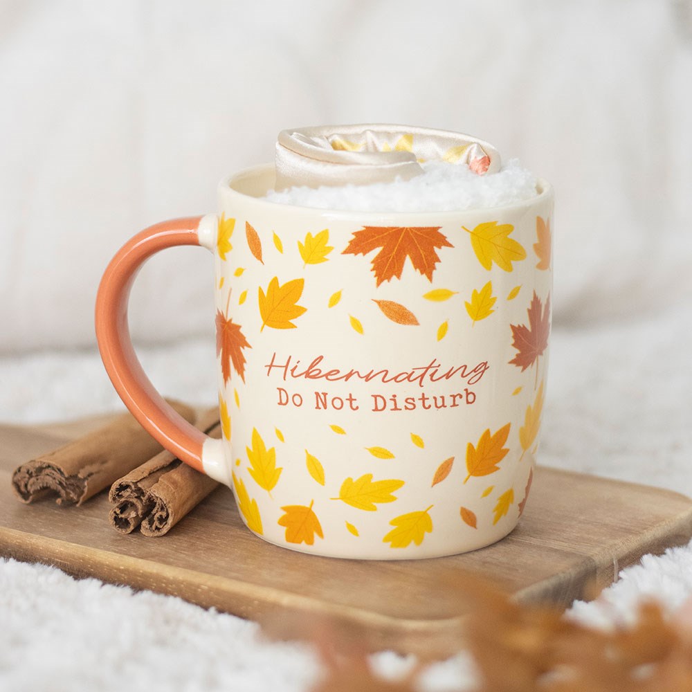 Kit de hibernación otoñal con taza, calcetines y antifaz - Ami Home Decor