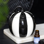 Quemador de aceites calabaza a rayas blanca y negra – Ami Home Decor
