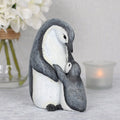 Figura Mamá Pingüino y Bebé
