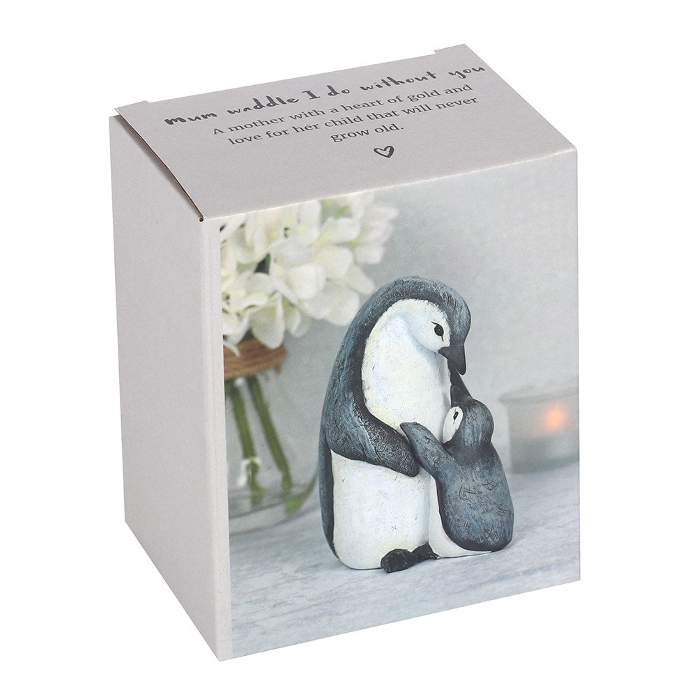 Figura Mamá Pingüino y Bebé